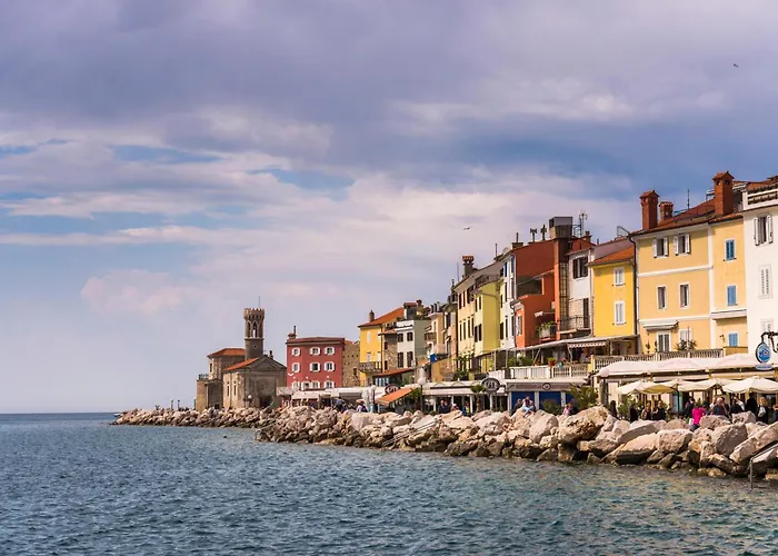 アパート Sesto ピラン